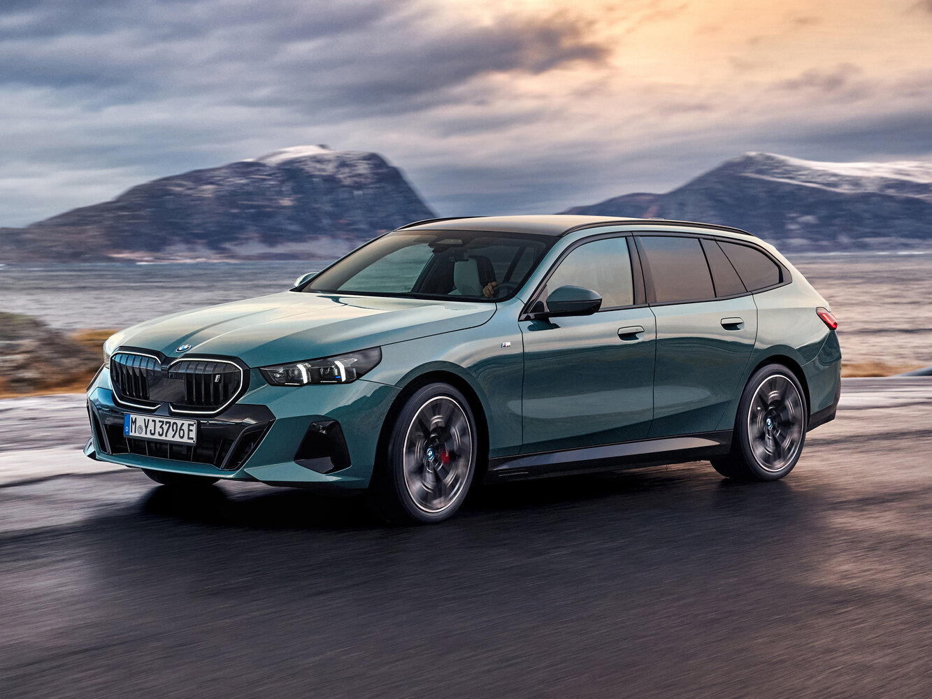BMW i5 I (2023-2026) - Универсал 5 дв.