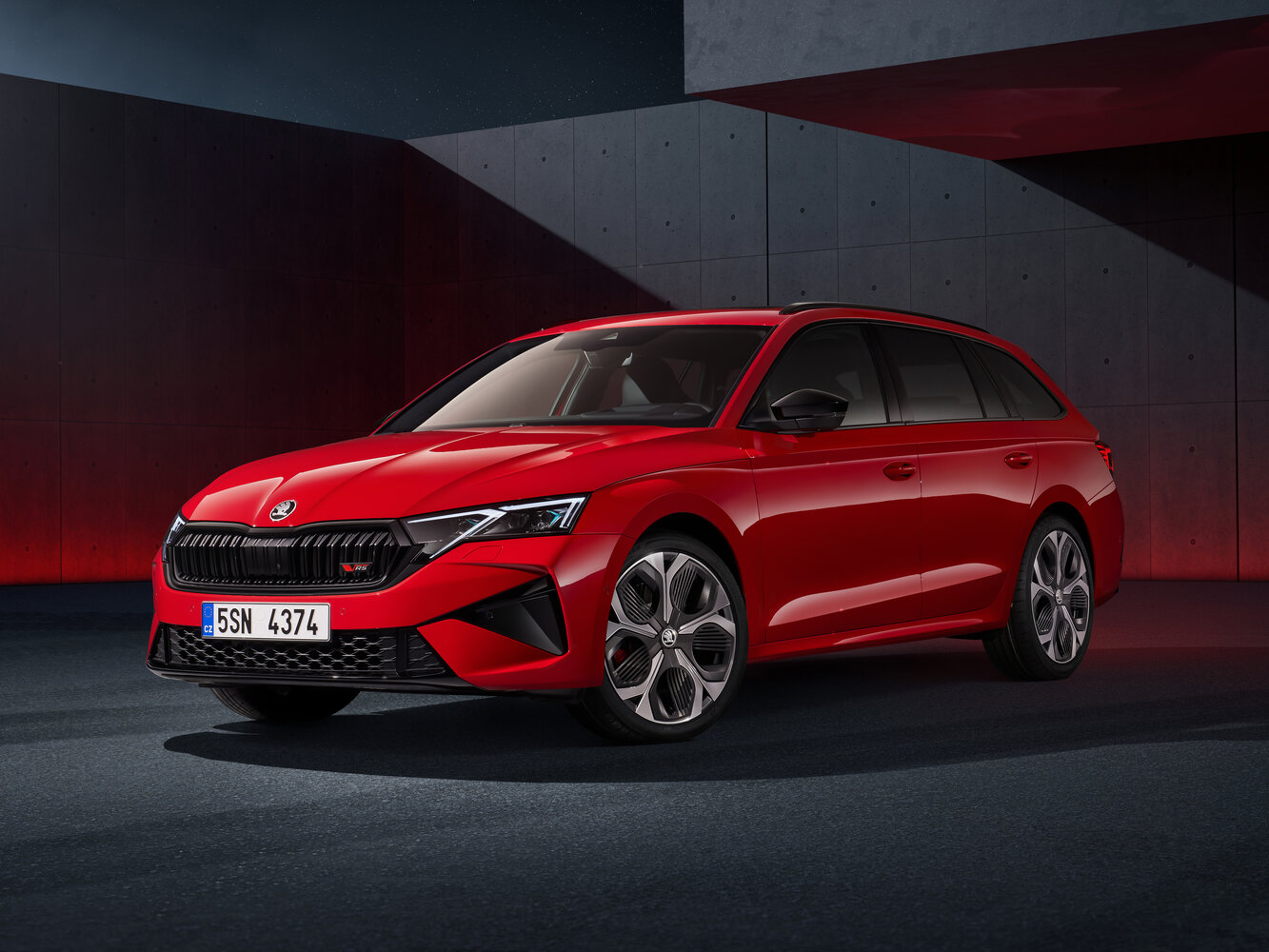 Skoda Octavia RS IV (2020-2026) - Универсал 5 дв.