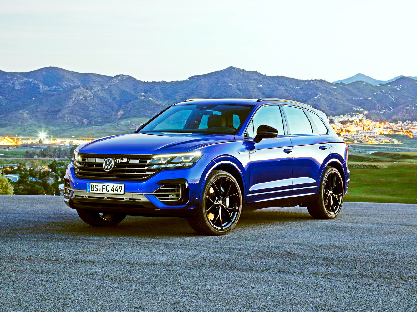 Volkswagen Touareg R III (2020-2026) - Внедорожник 5 дв.