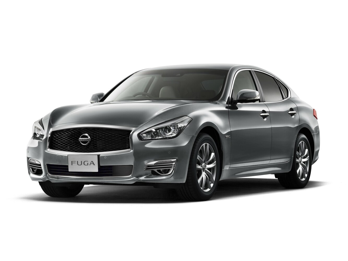 Nissan Fuga II (2009-2022) - Седан