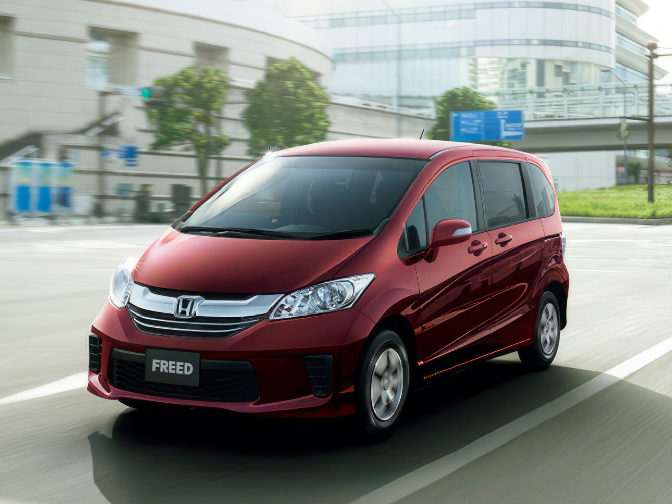Honda Freed I (2008-2016) - Компактвэн