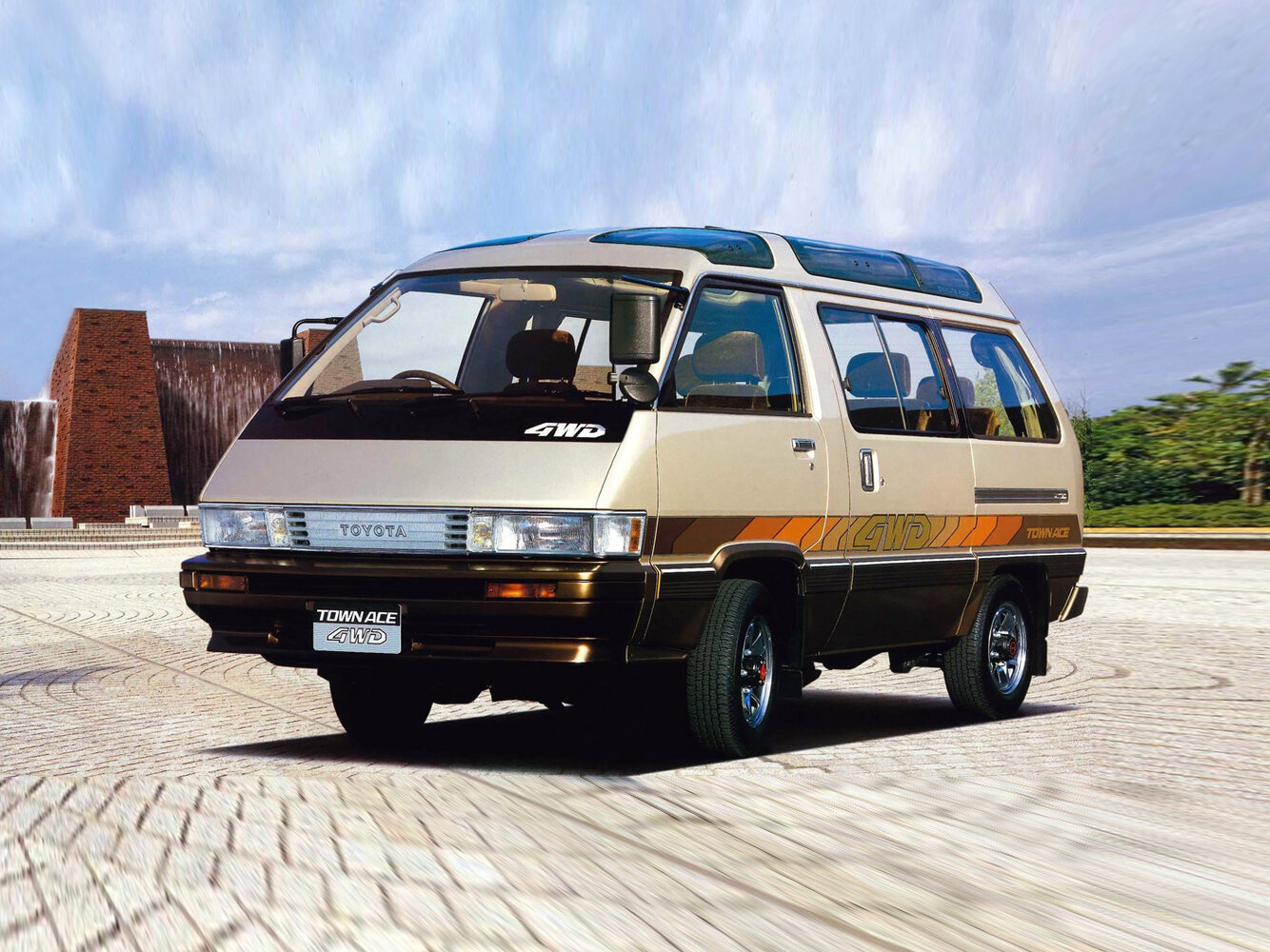 Toyota Town Ace II (1982-1996) - Компактвэн