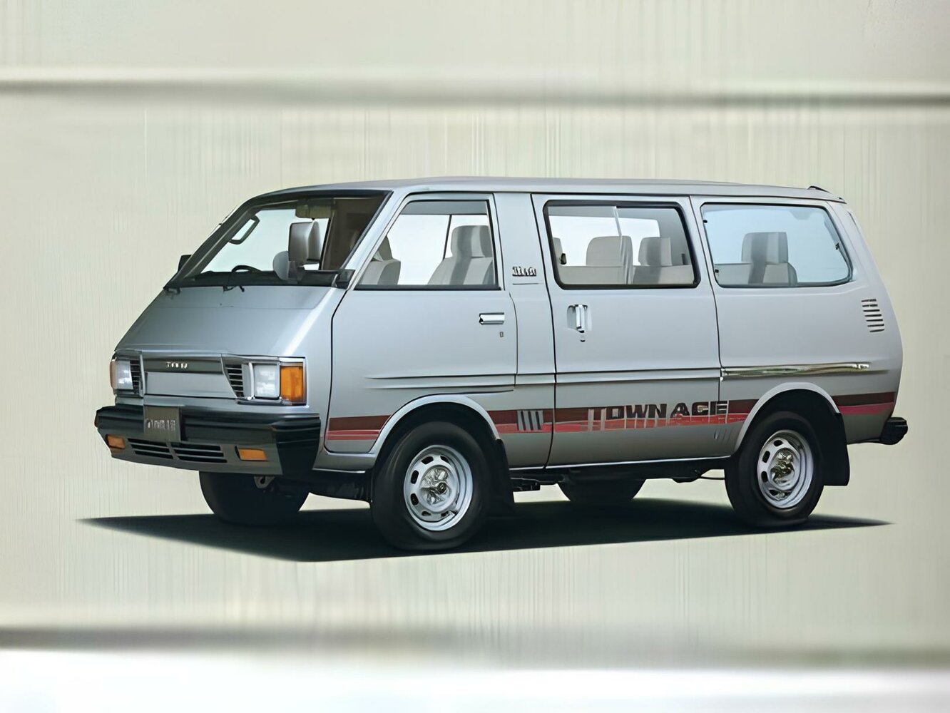 Toyota Town Ace I (1976-1982) - Компактвэн