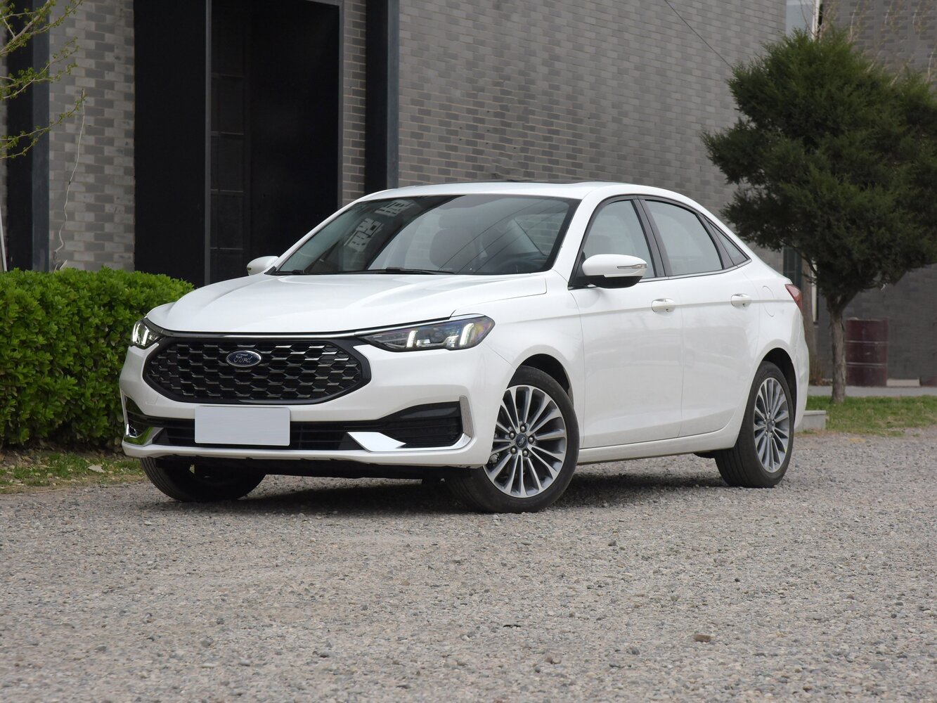 Ford Escort VI (2015-2023) - Седан