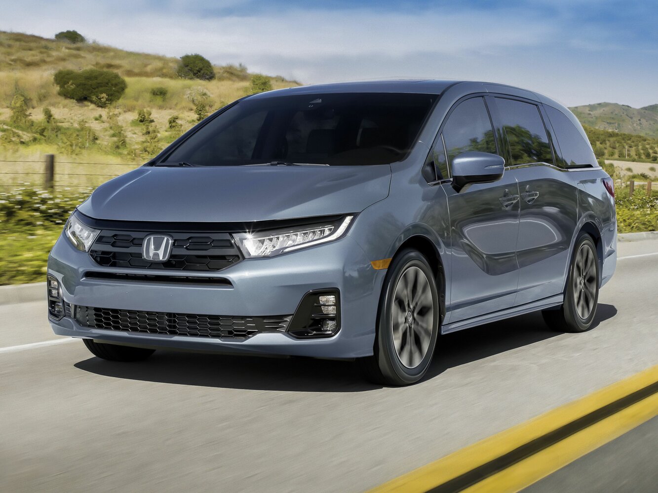 Honda Odyssey (North America) V (2017-2026) - Минивэн