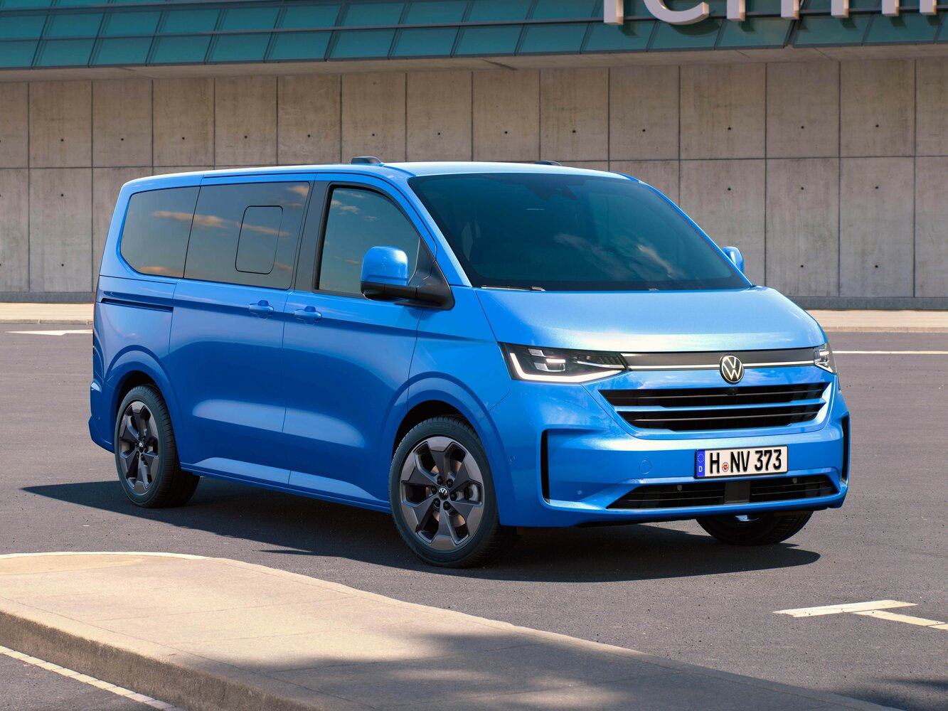 Volkswagen Caravelle T7 (2024-2026) - Минивэн