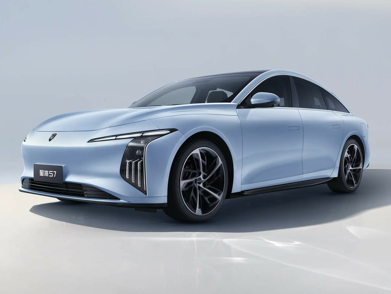 Forthing Xinghai S7 I (2024-2026) - Седан