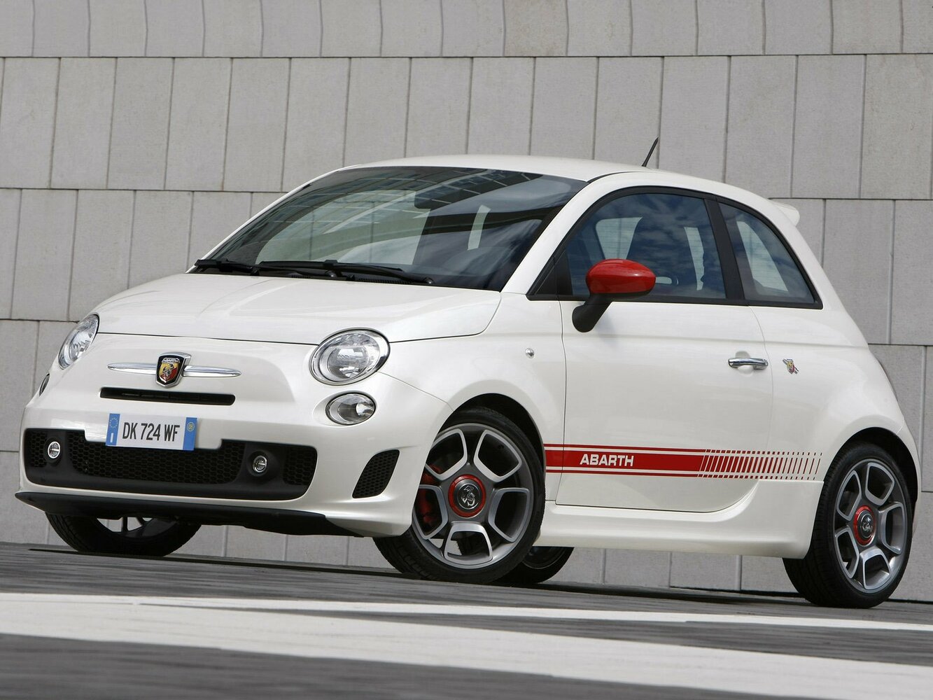 Abarth 500 I (2008-2016) - Хэтчбек 3 дв.