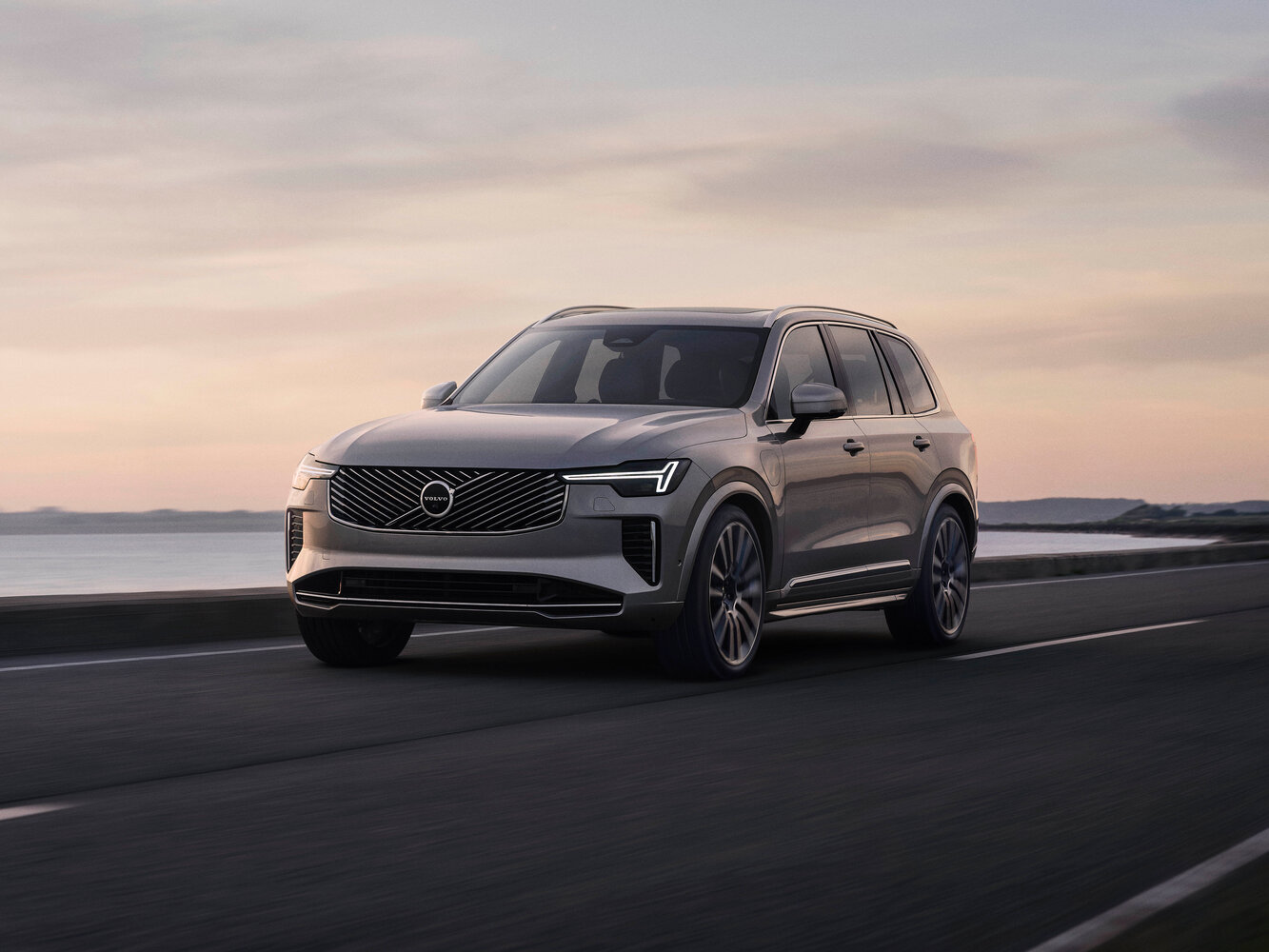 Volvo XC90 II (2014-2026) - Внедорожник 5 дв.