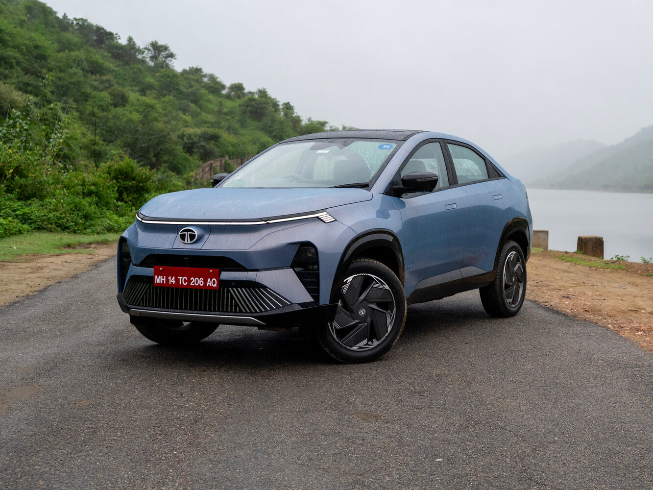 Tata Curvv I (2024-2026) - Внедорожник 5 дв. EV