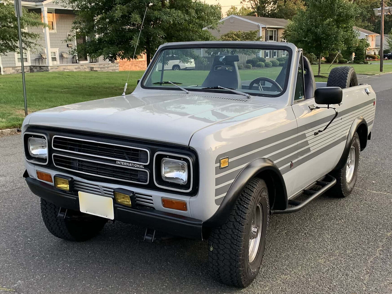 International Harvester Scout II (1971-1980) - Внедорожник открытый SS