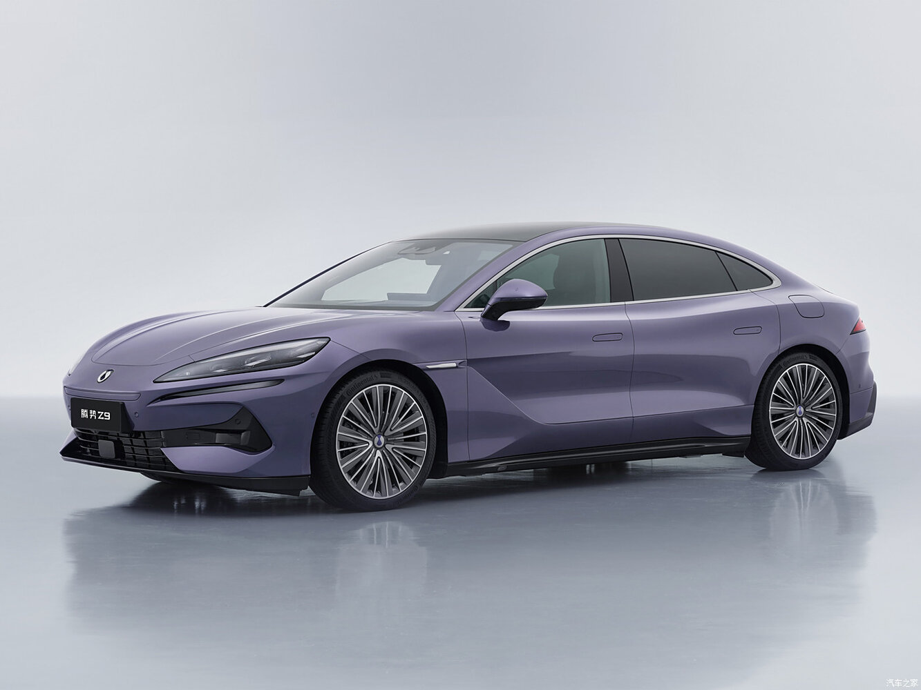 Denza Z9 I (2024-2026) - Седан