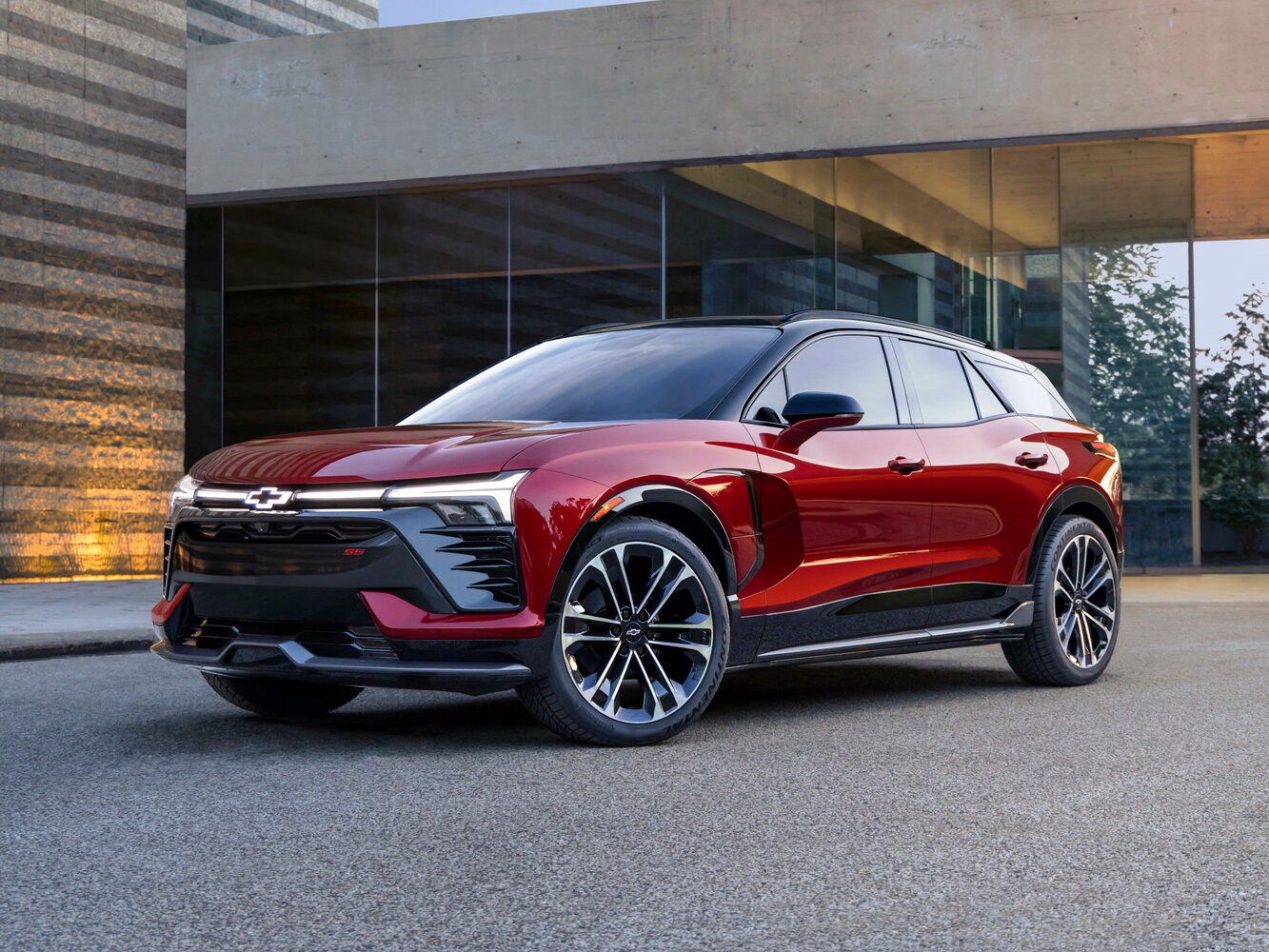 Chevrolet Blazer EV I (2023-2026) - Внедорожник 5 дв.