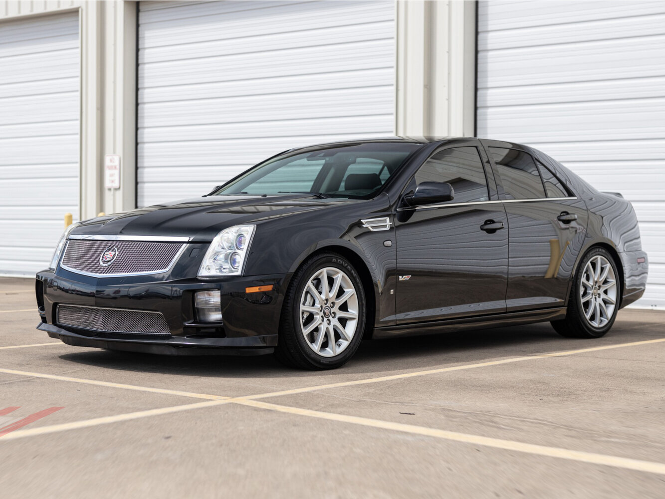 Cadillac STS-V I (2005-2009) - Седан