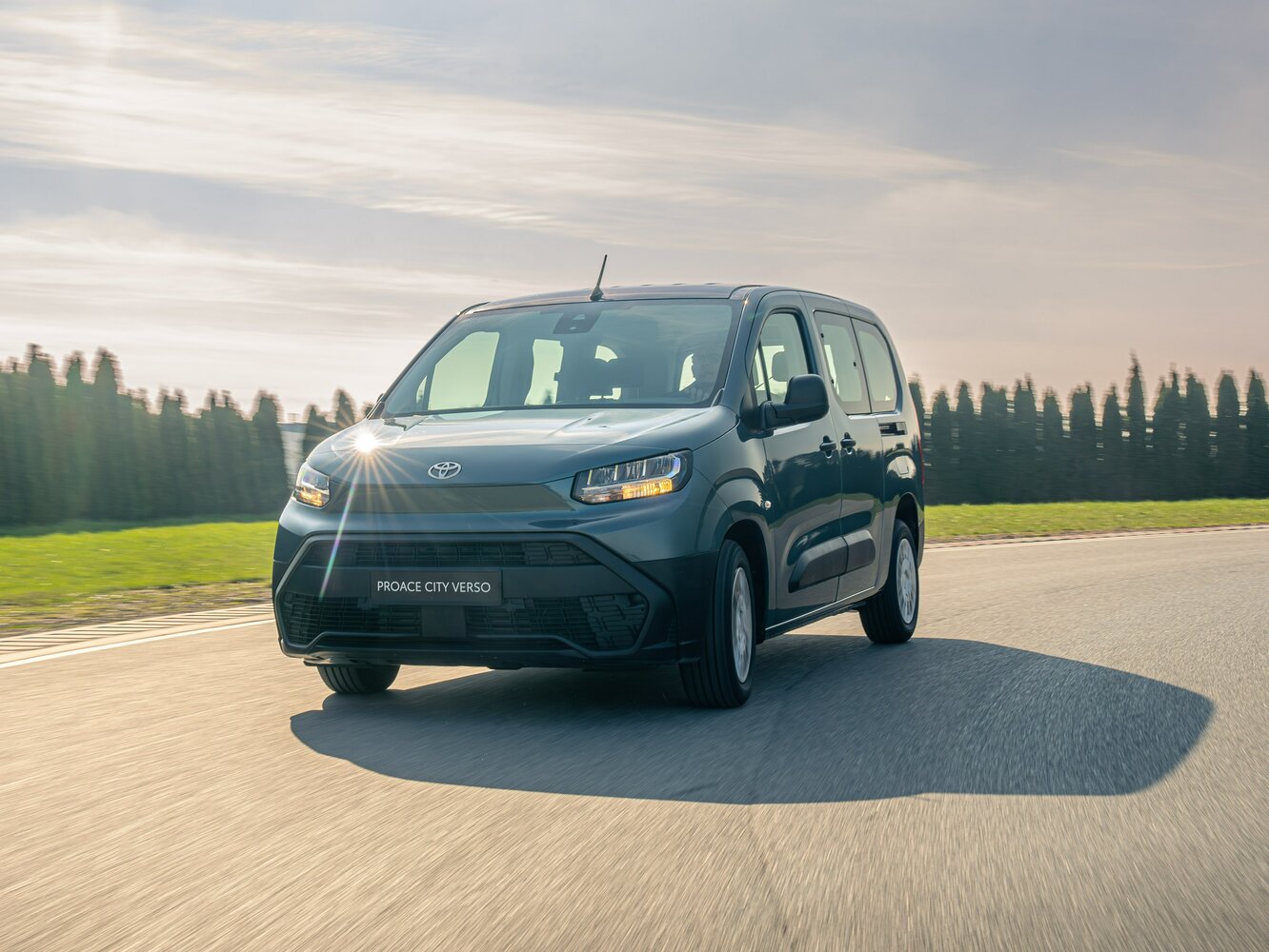 Toyota ProAce City I (2019-2026) - Компактвэн Verso L2