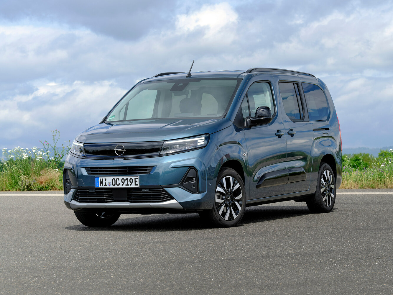 Opel Combo E (2018-2026) - Компактвэн XL