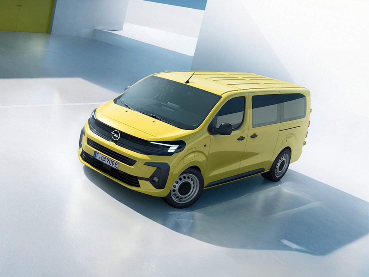 Opel Vivaro C (2019-2026) - Минивэн
