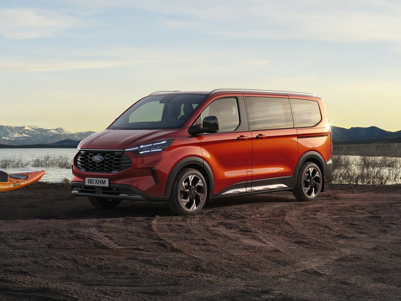 Ford Tourneo Custom II (2023-2026) - Минивэн SWB