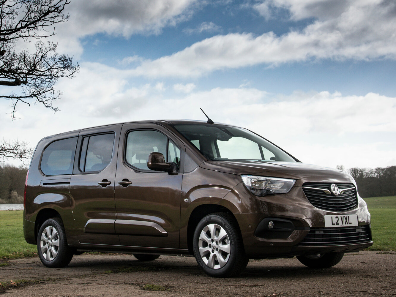 Vauxhall Combo E (2018-2026) - Компактвэн XL