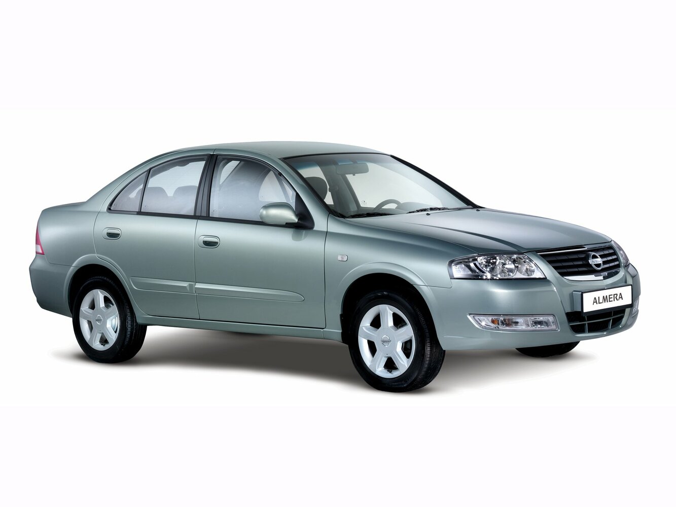 Nissan Almera Classic I (2006-2013) - Седан