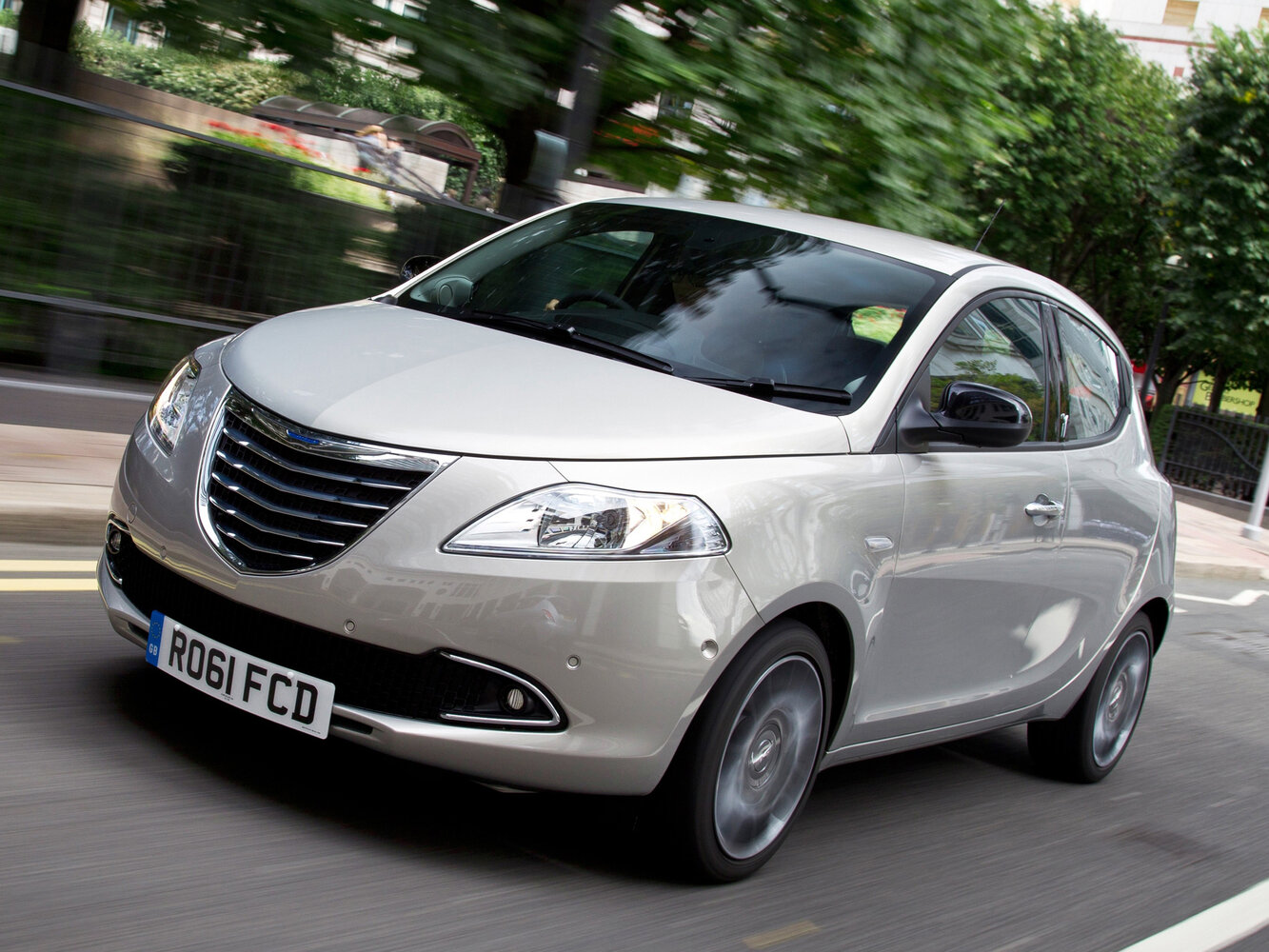 Chrysler Ypsilon I (2011-2017) - Хэтчбек 5 дв.