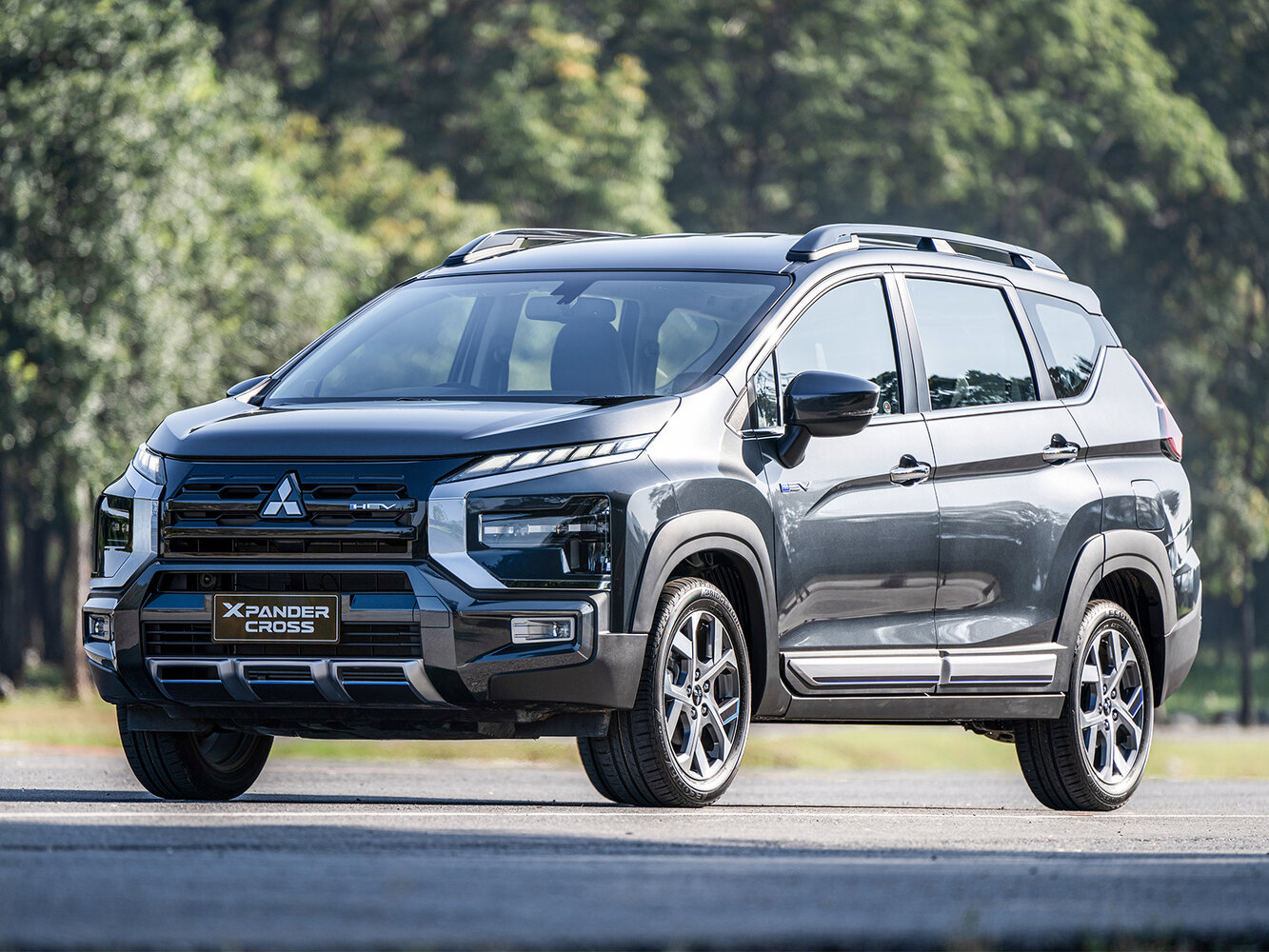 Mitsubishi Xpander I (2017-2026) - Внедорожник 5 дв. Cross