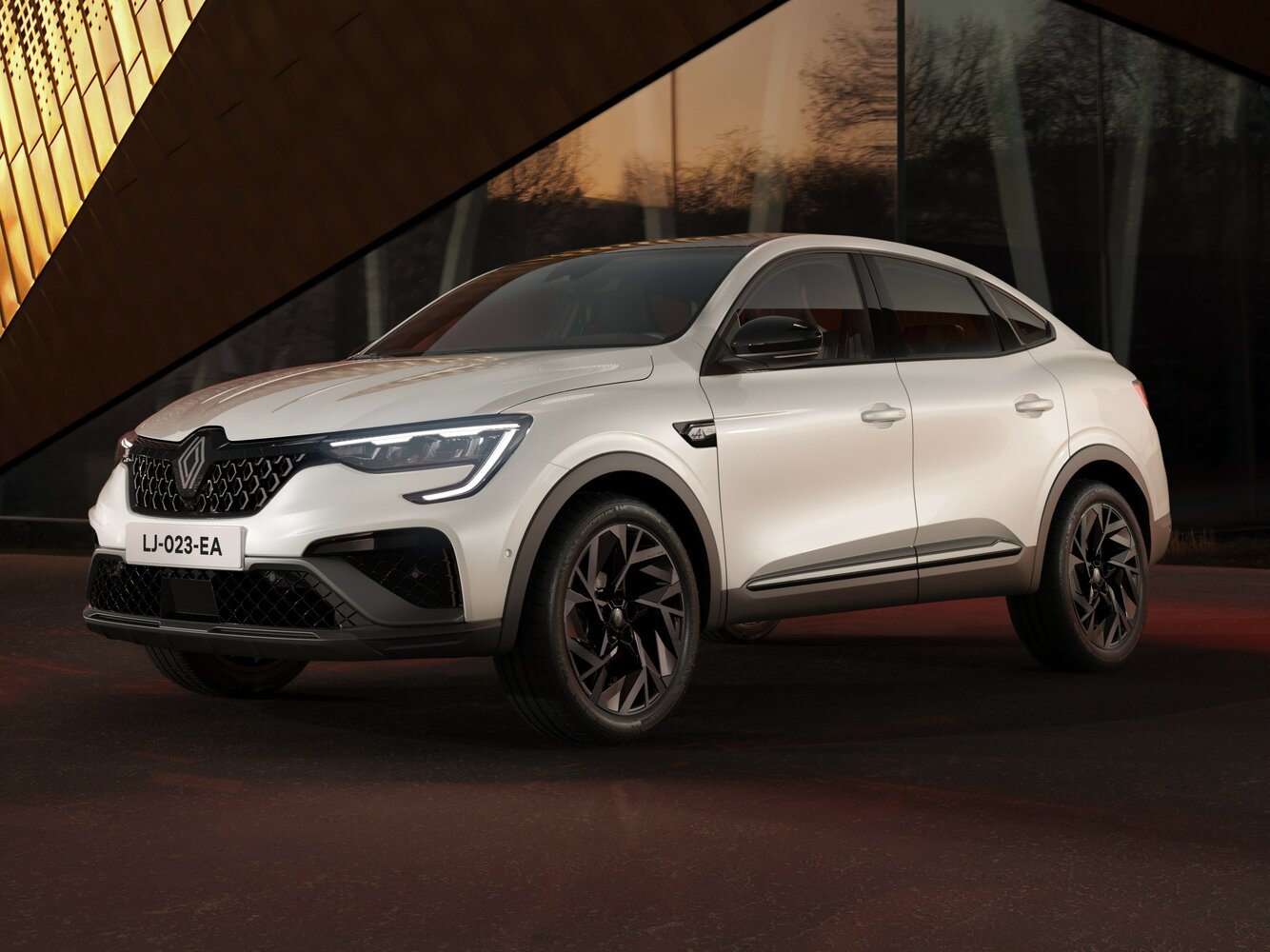 Renault Arkana I (2019-2026) - Внедорожник 5 дв.