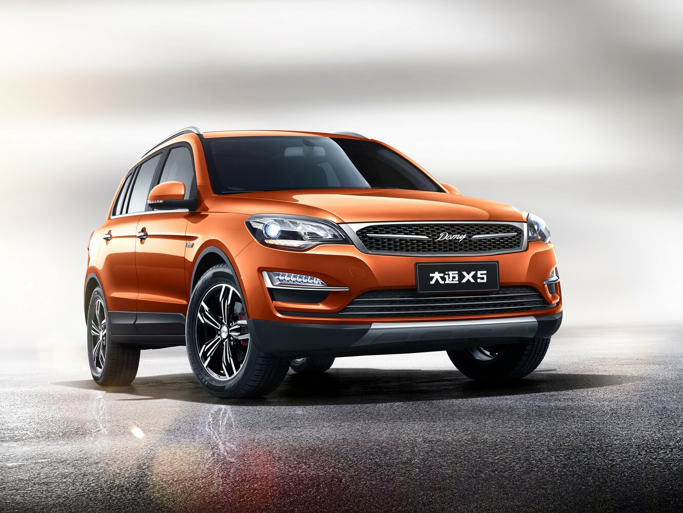 Zotye Domy X5 I (2015-2018) - Внедорожник 5 дв.