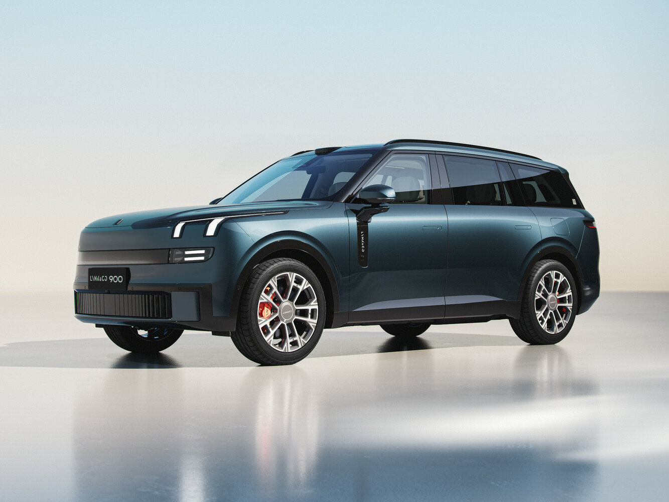 Lynk & Co 900 I (2025-2026) - Внедорожник 5 дв.