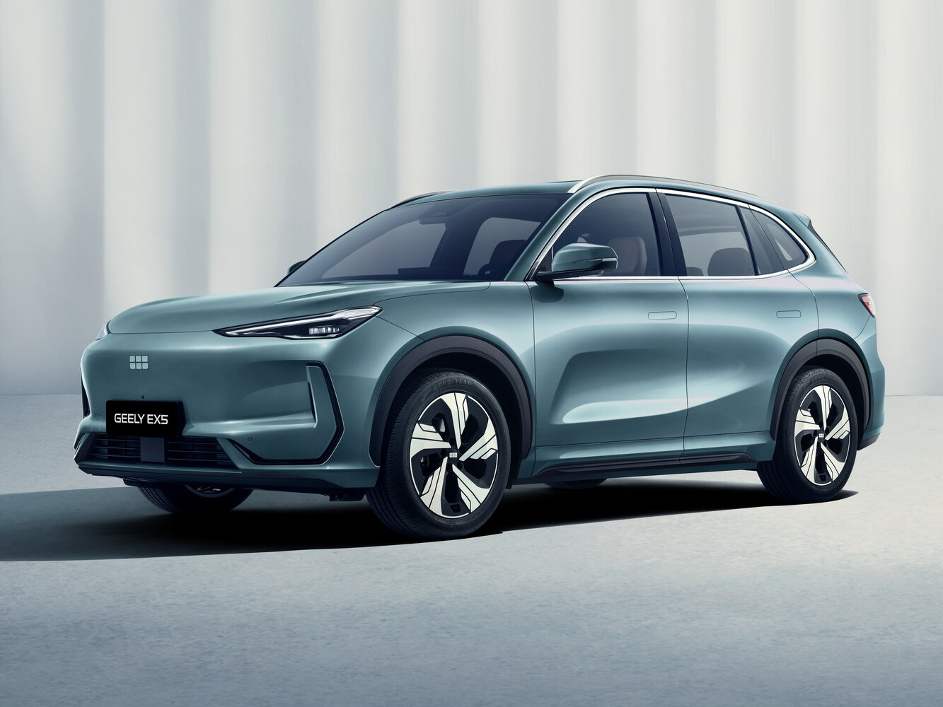 Geely EX5 I (2024-2026) - Внедорожник 5 дв.