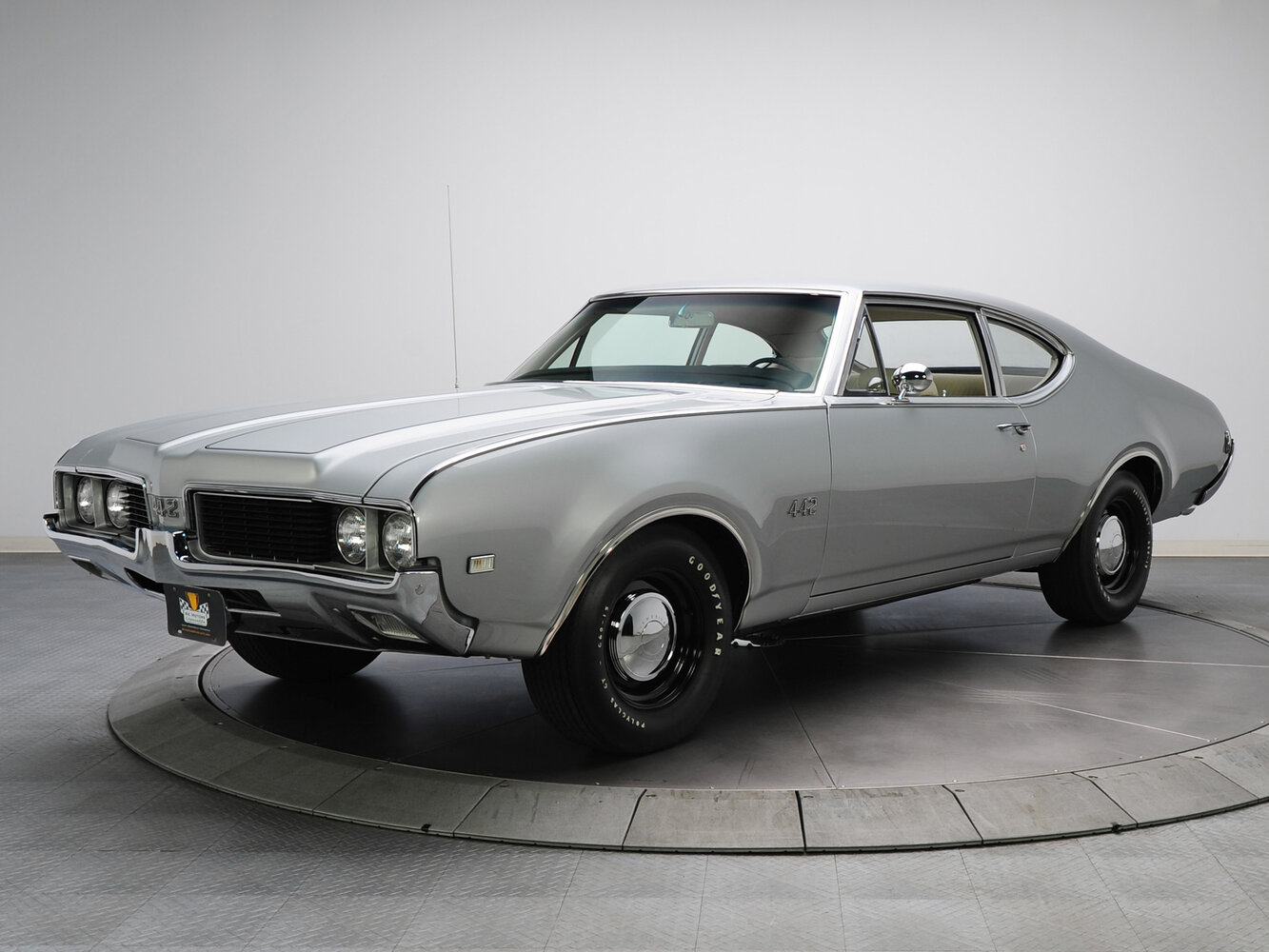 Oldsmobile 442 II (1968-1972) - Купе Sports Coupe