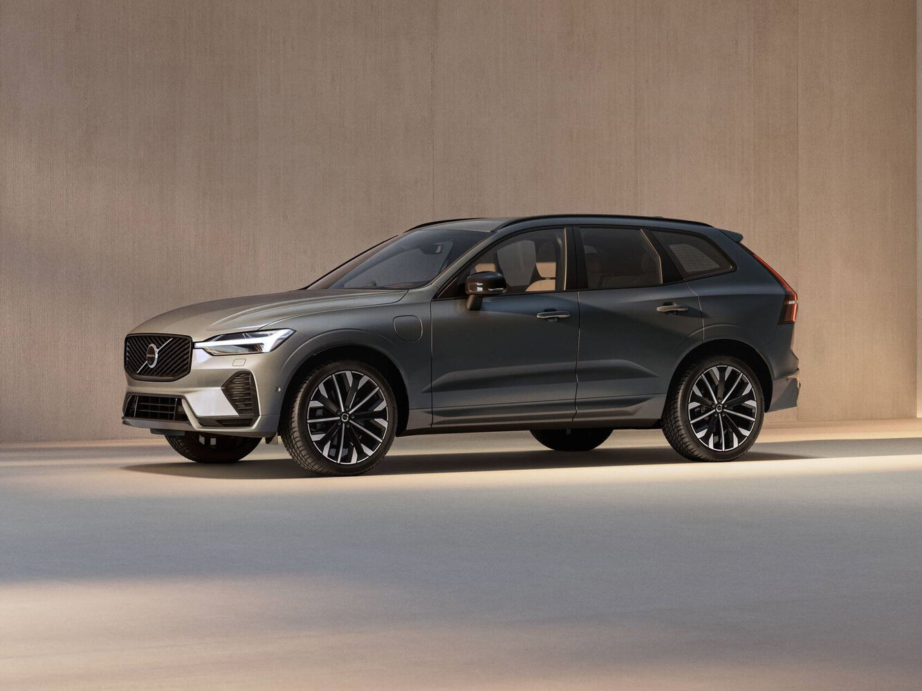 Volvo XC60 II (2017-2026) - Внедорожник 5 дв.