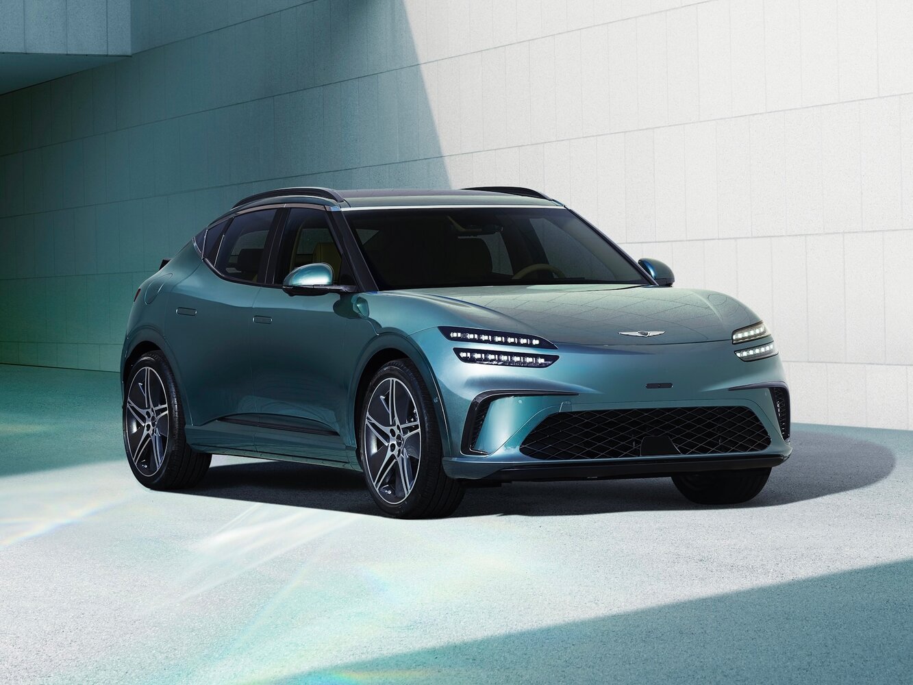 Genesis GV60 I (2021-2026) - Внедорожник 5 дв.