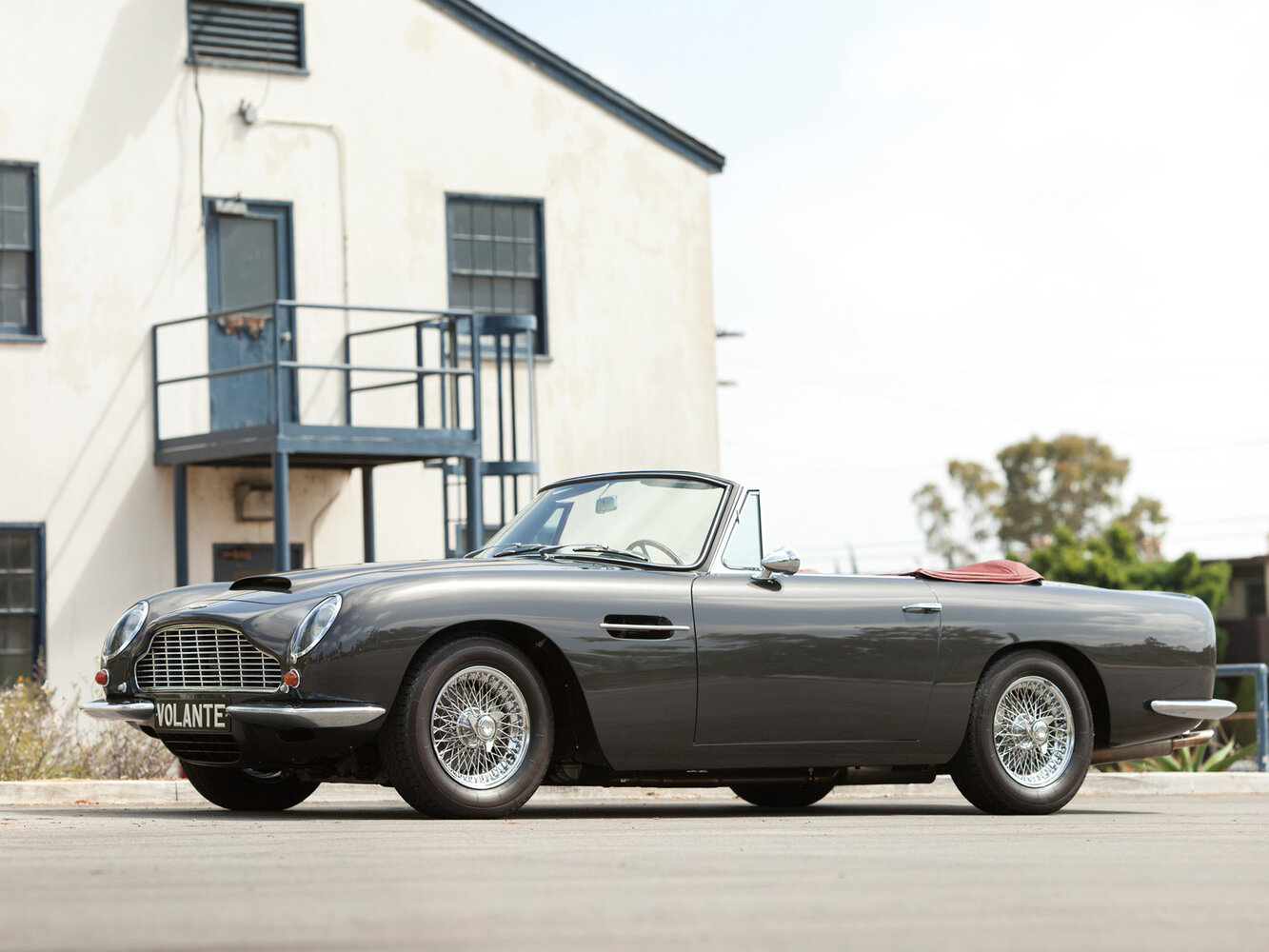 Aston Martin DB6 I (1965-1970) - Кабриолет Volante