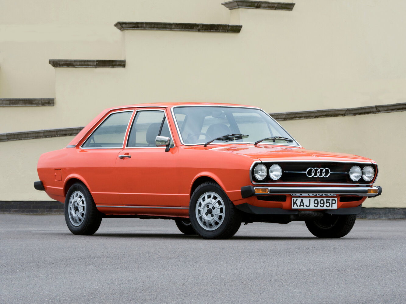 Audi 80 II (1972-1978) - Седан 2 дв.