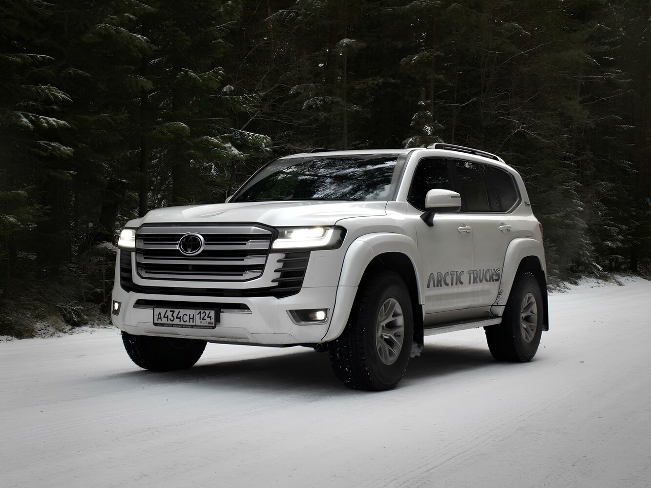 Toyota Land Cruiser 300 (2021-2026) - Внедорожник 5 дв. Arctic Trucks