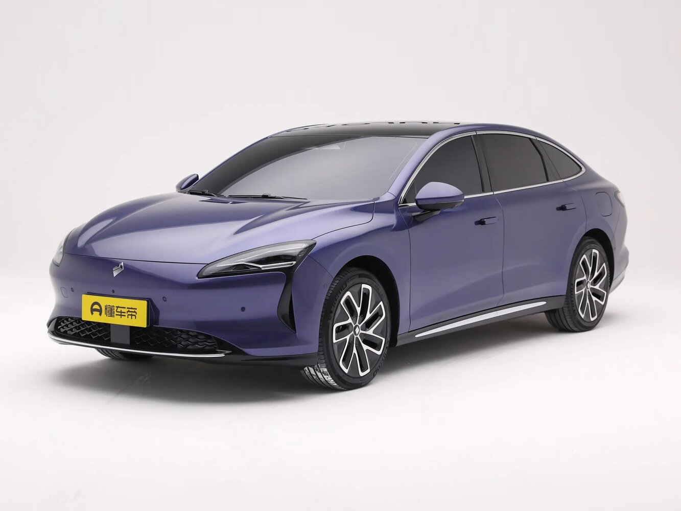 Baojun Xiangjing I (2025-2026) - Хэтчбек 5 дв. EV