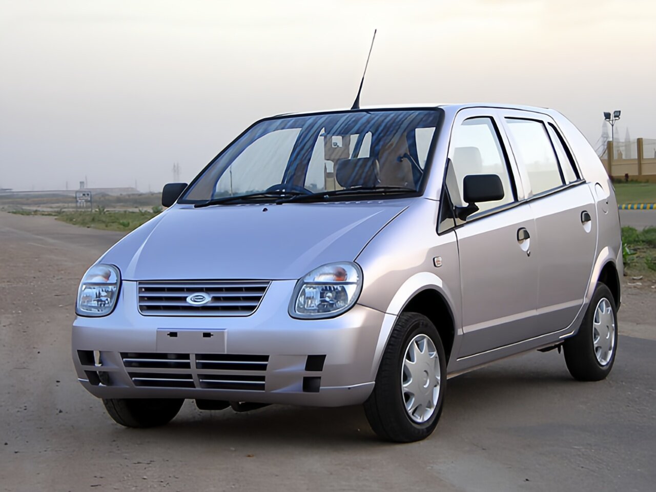 Adam Revo I (2005-2006) - Хэтчбек 5 дв.
