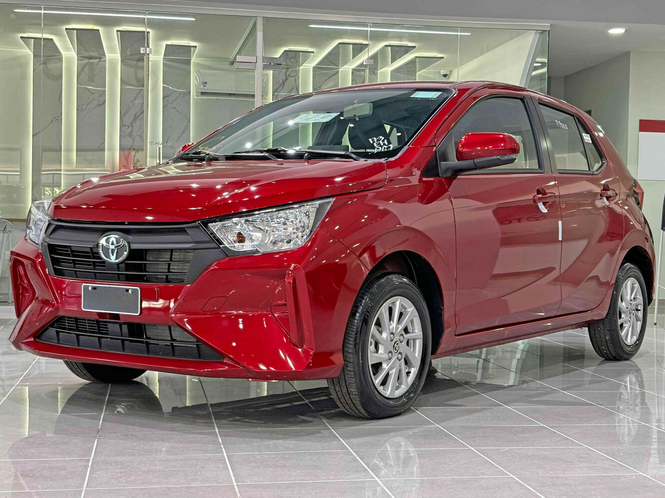 Toyota Agya II (2023-2026) - Хэтчбек 5 дв.