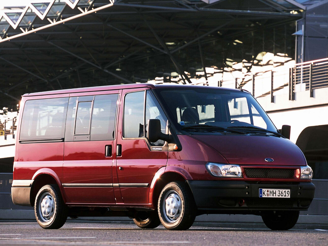 Ford Transit V (2000-2006) - Минивэн
