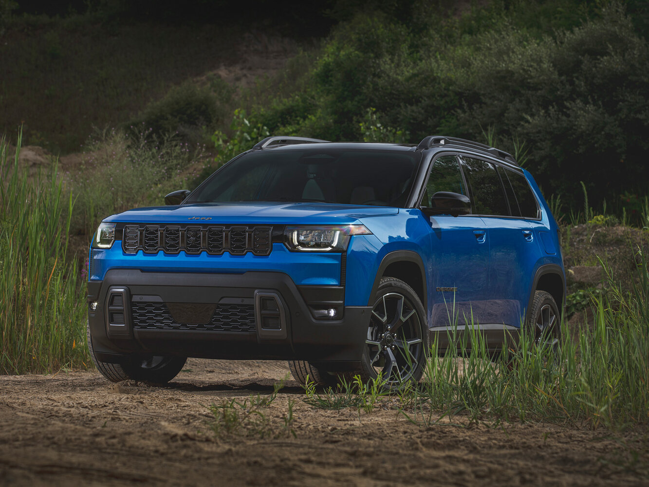 Jeep Cherokee VI (2025-2026) - Внедорожник 5 дв.