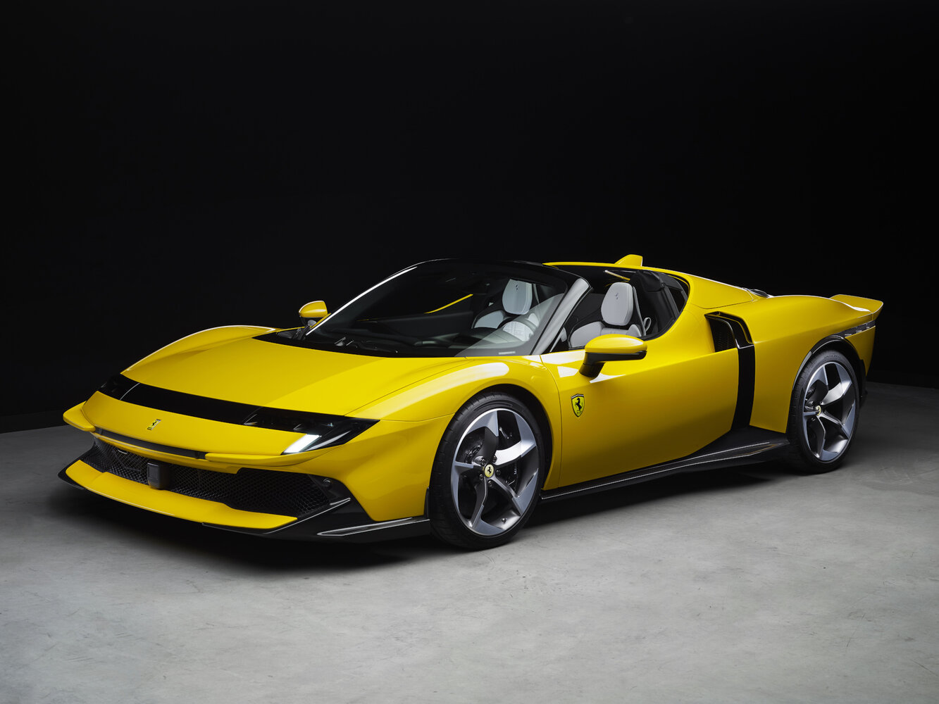 Ferrari 849 Testarossa I (2025-2026) - Родстер Spider