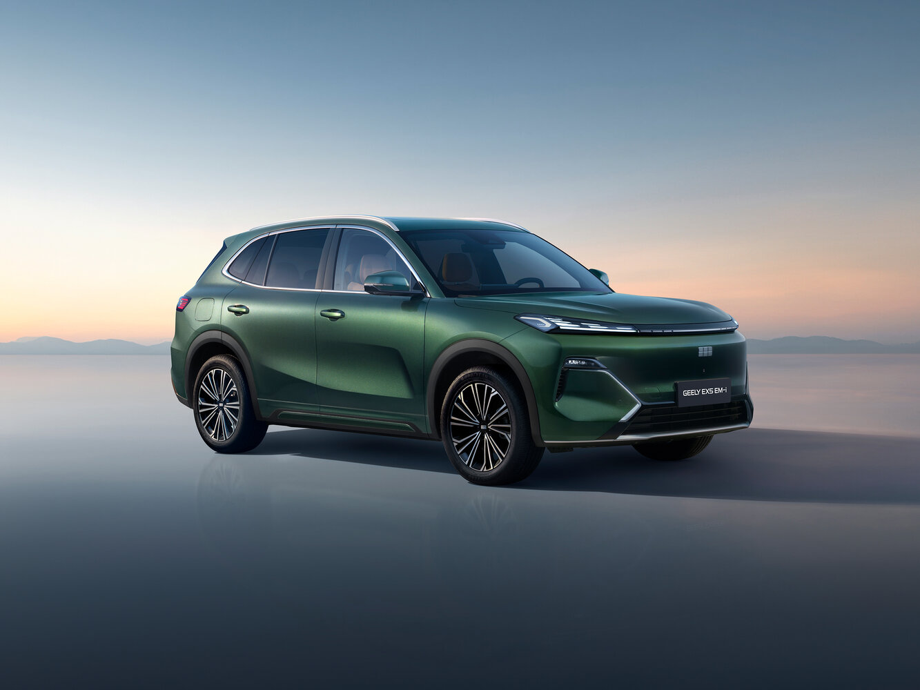 Geely EX5 EM-i I (2025-2026) - Внедорожник 5 дв.