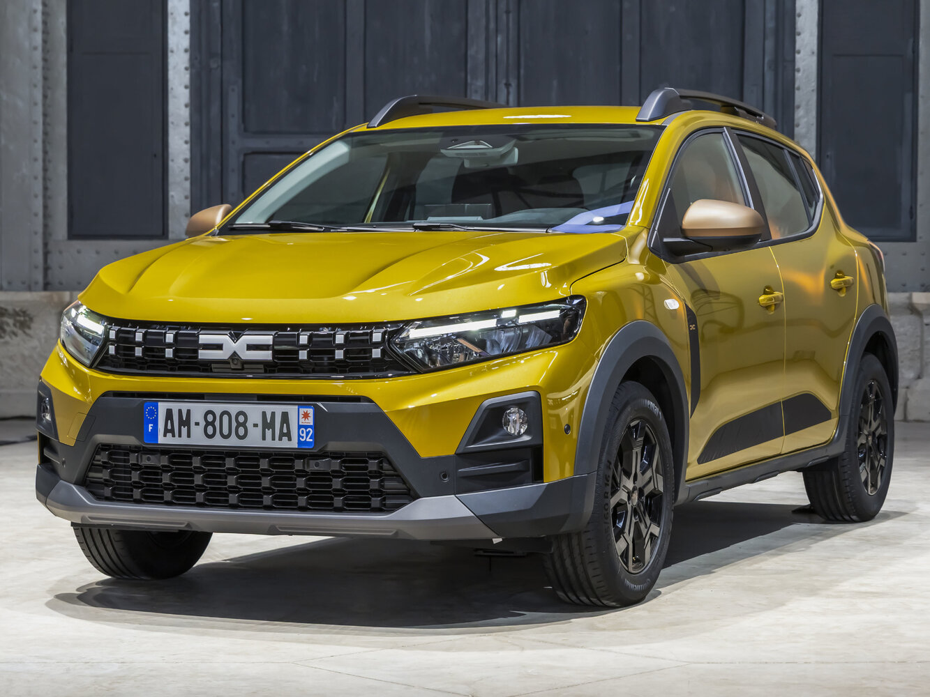 Dacia Sandero III (2020-2026) - Хэтчбек 5 дв. Stepway