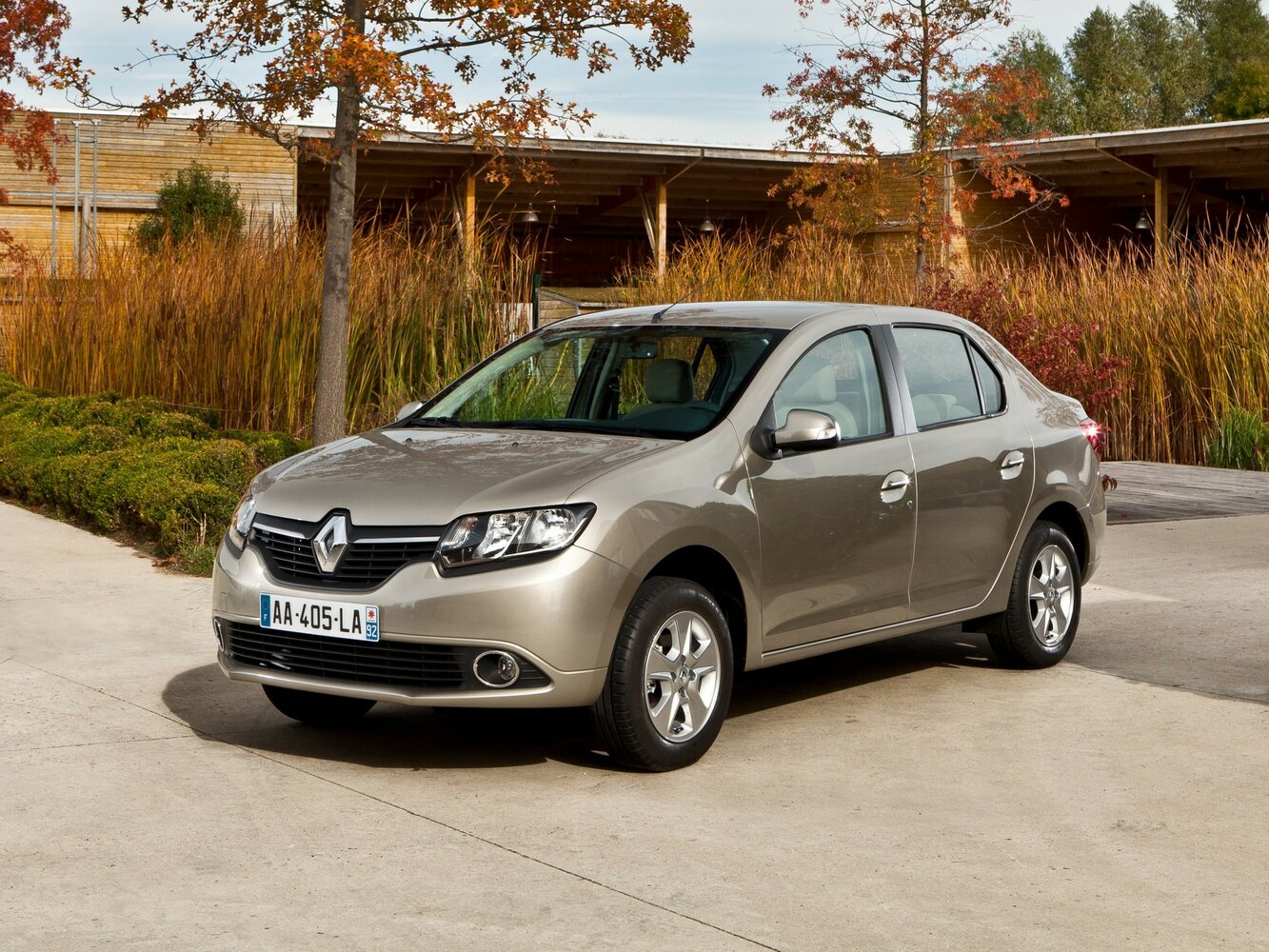 Renault Symbol llI (2012-2017) - Седан