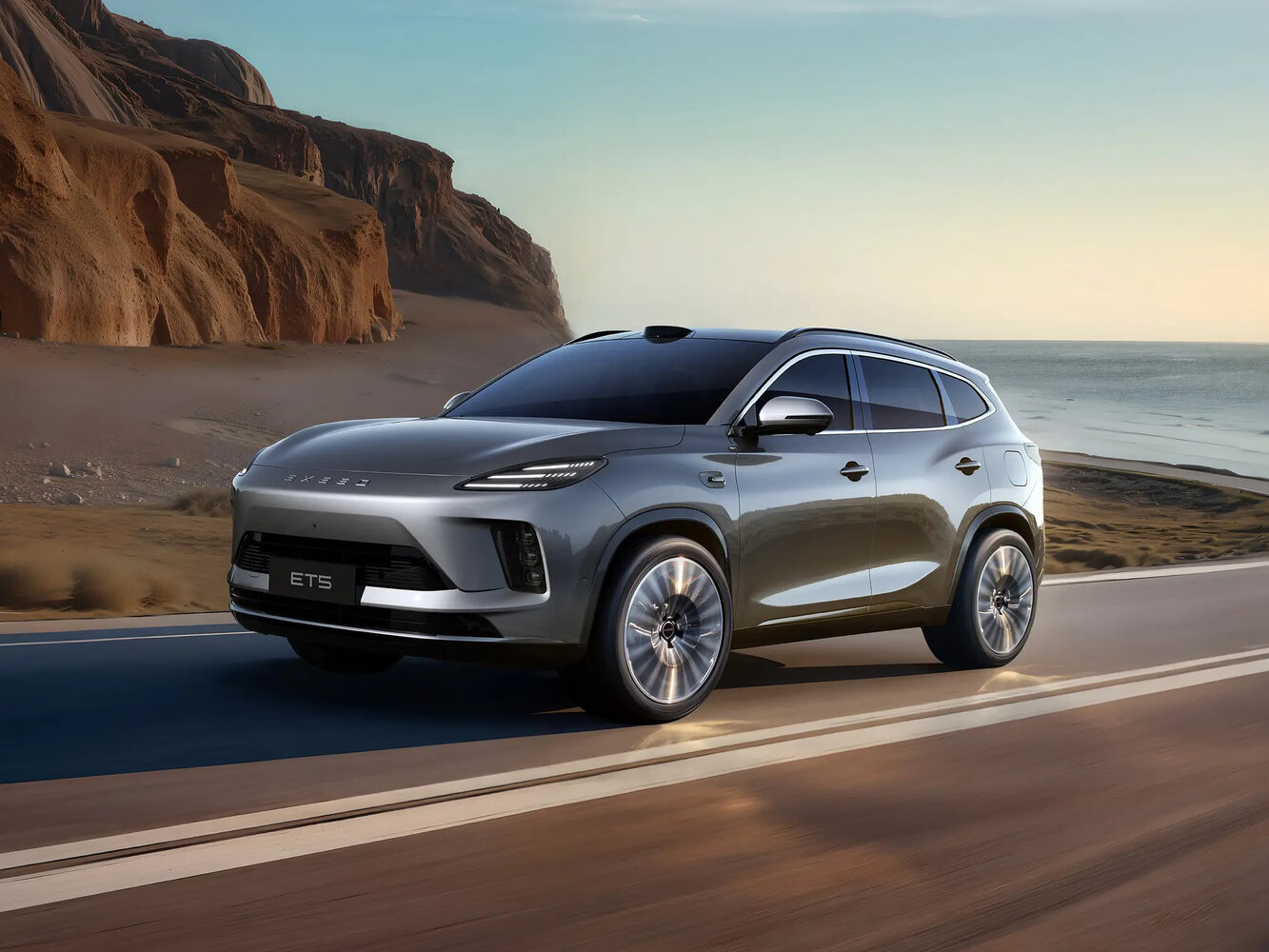 Exeed ET5 I (2025-2026) - Внедорожник 5 дв.