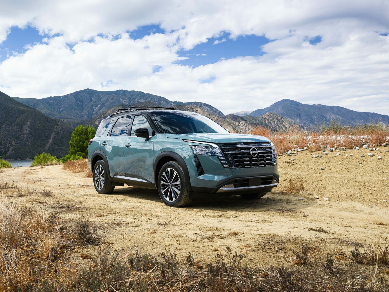 Nissan Pathfinder V (2021-2026) - Внедорожник 5 дв.