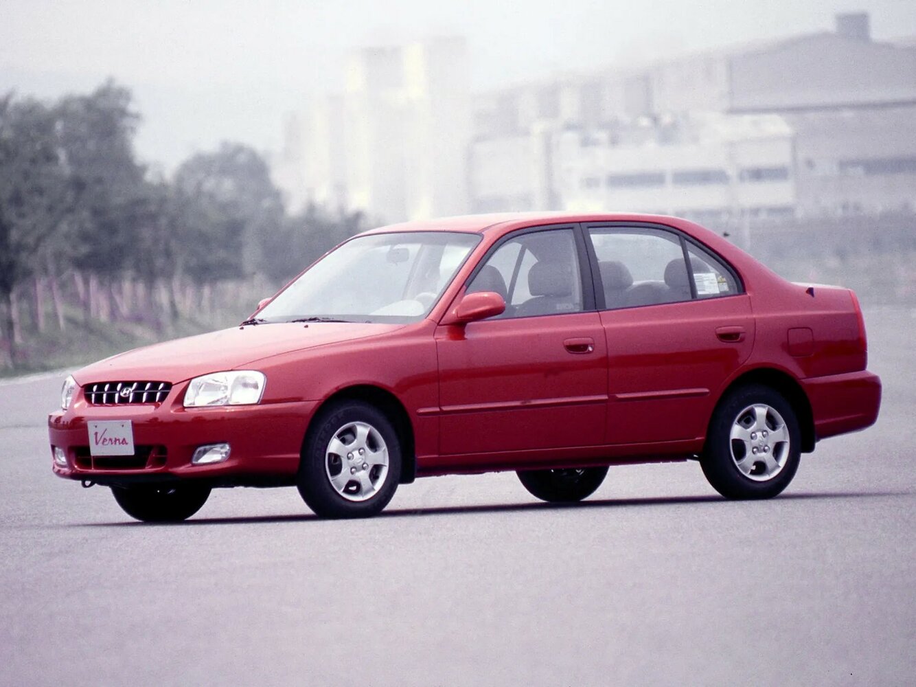 Hyundai Verna I (1999-2005) - Седан