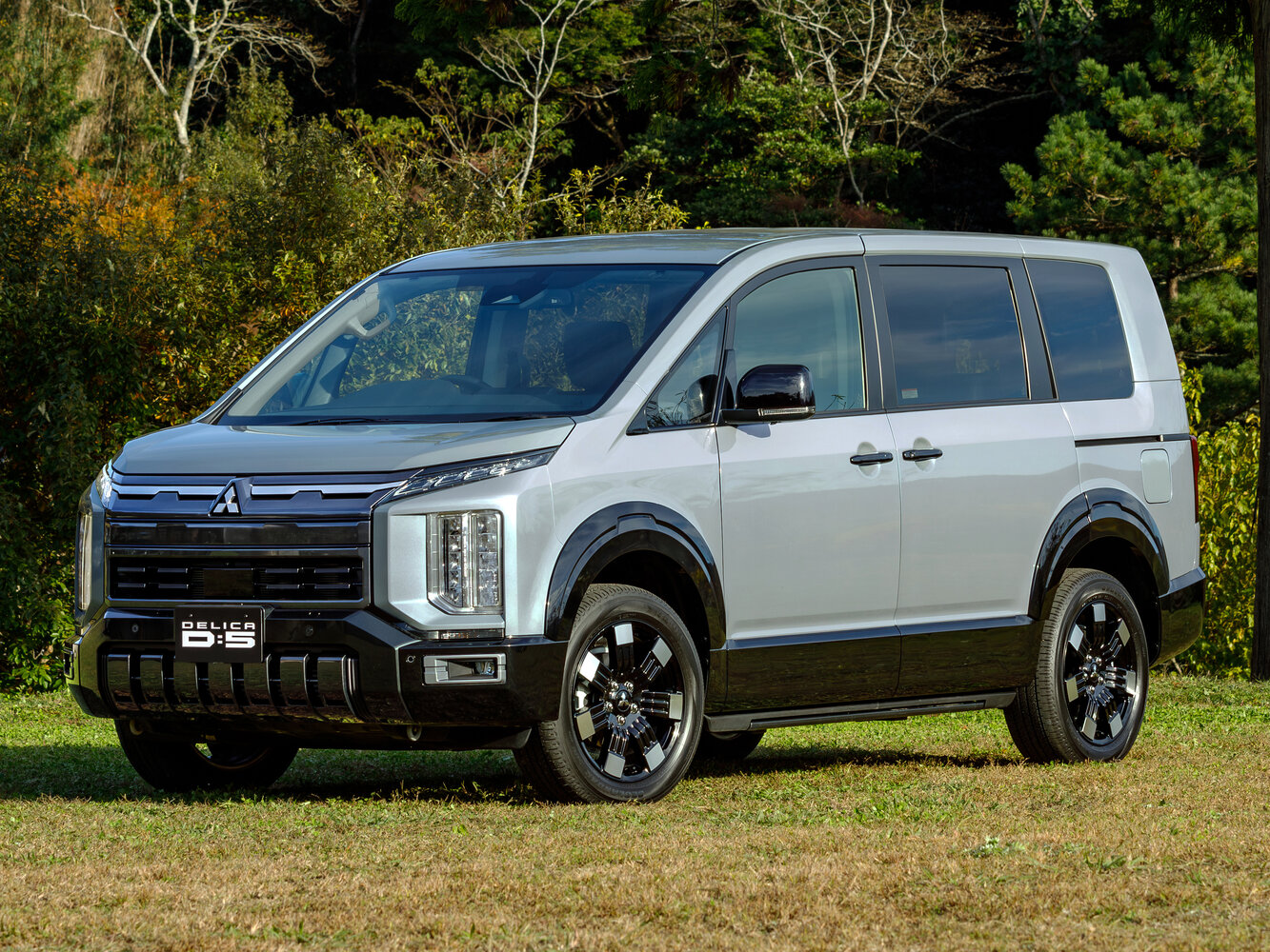 Mitsubishi Delica D:5 I (2007-2026) - Минивэн