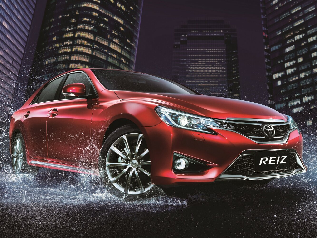 Toyota Reiz II (2010-2017) - Седан
